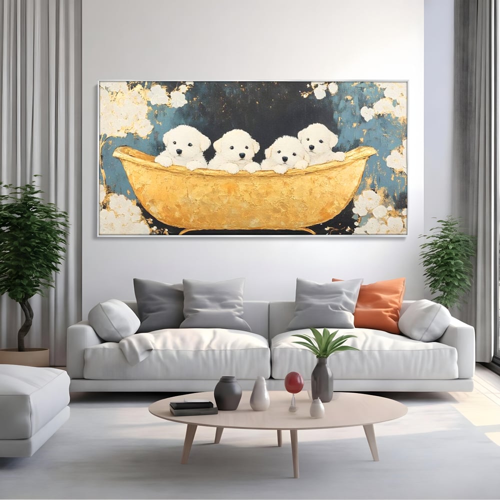 Tablou canvas cu tablou canvas cu catei in cada, in rama de aluminiu argintiu, pe perete intr-un living